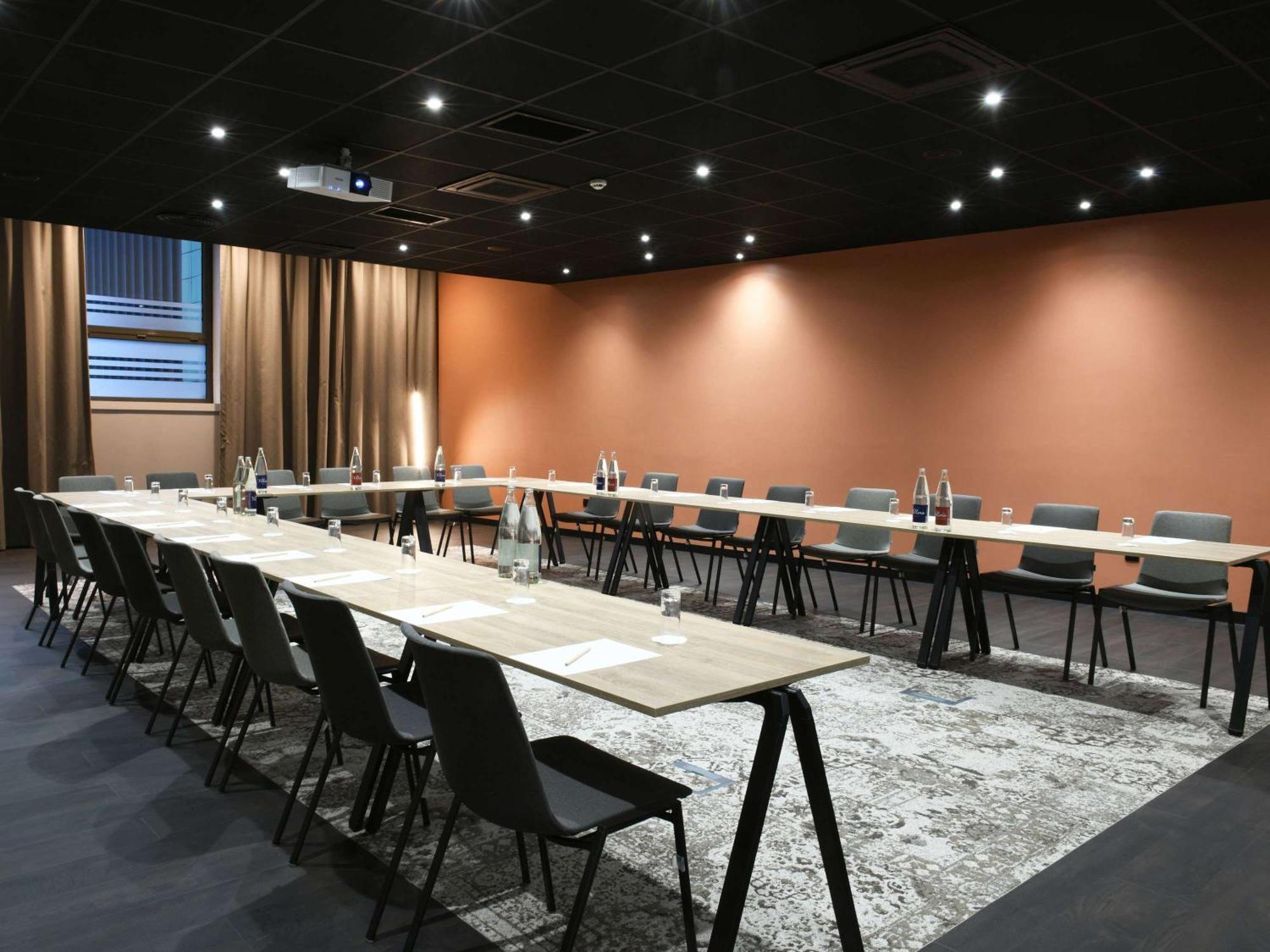 Mercure Arras Centre Gare Eksteriør billede