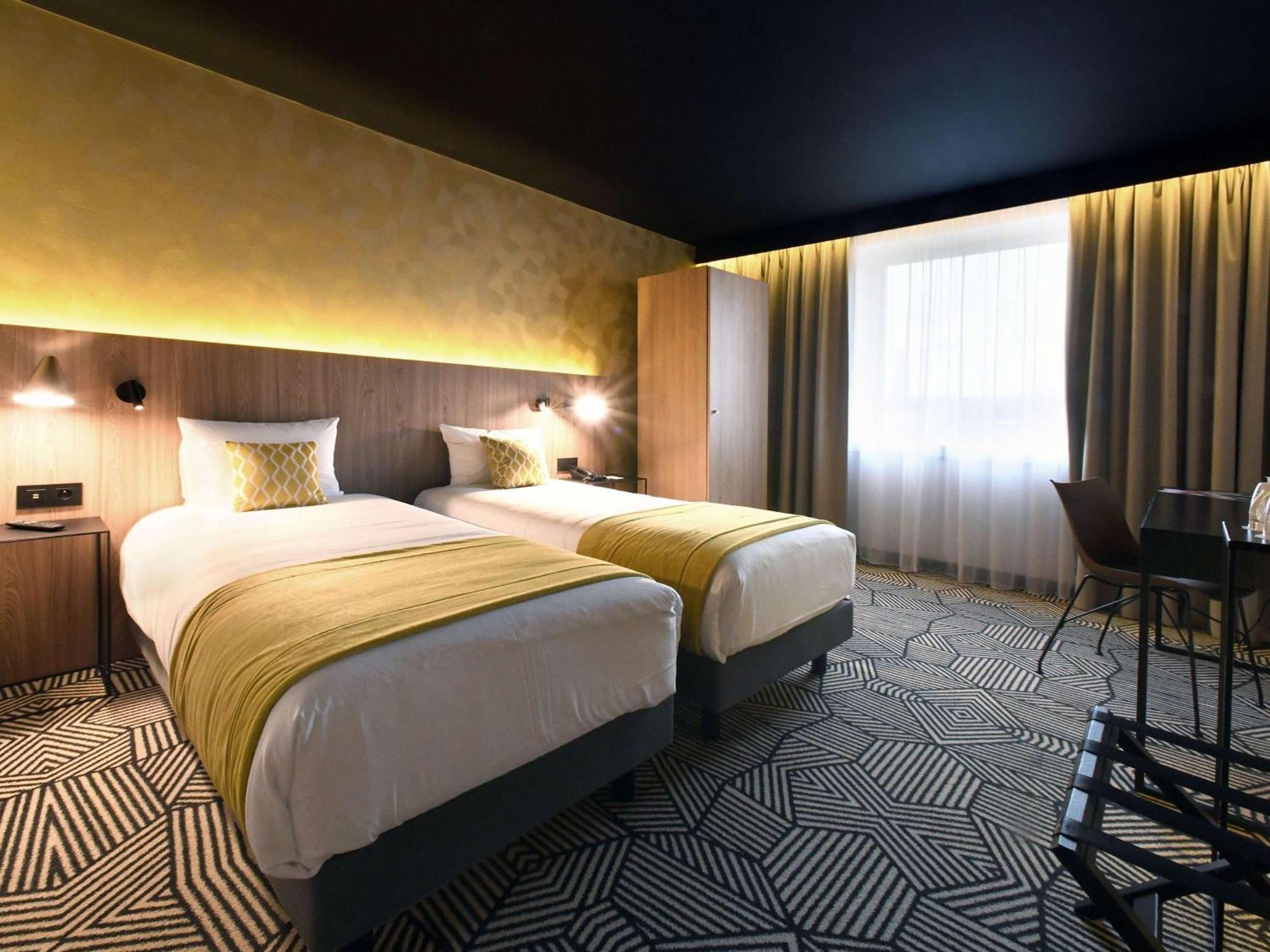 Mercure Arras Centre Gare Eksteriør billede