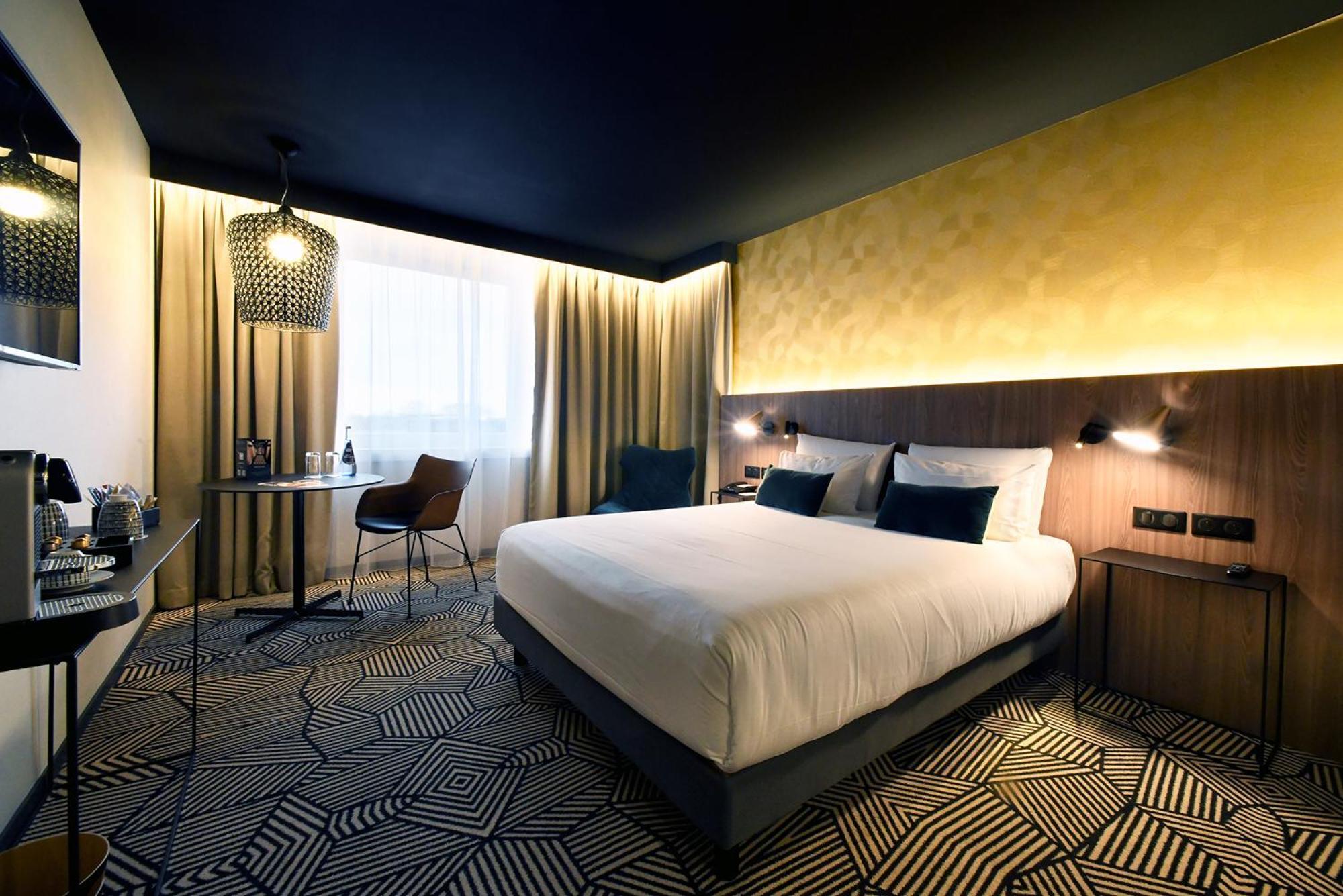 Mercure Arras Centre Gare Eksteriør billede